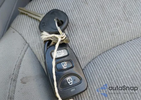 2017 Hyundai Elantra Se из США, поврежденный, VIN KMHD74LF0HU090853